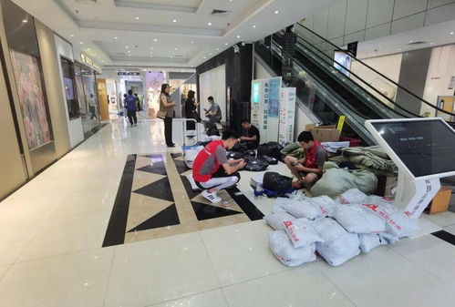 从“世界工厂”到“原创基地” 南山区荔秀服饰文化街的华丽升级与服饰零售新篇章